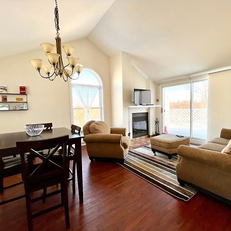 Chaleureux Condo A Magog Екстер'єр фото